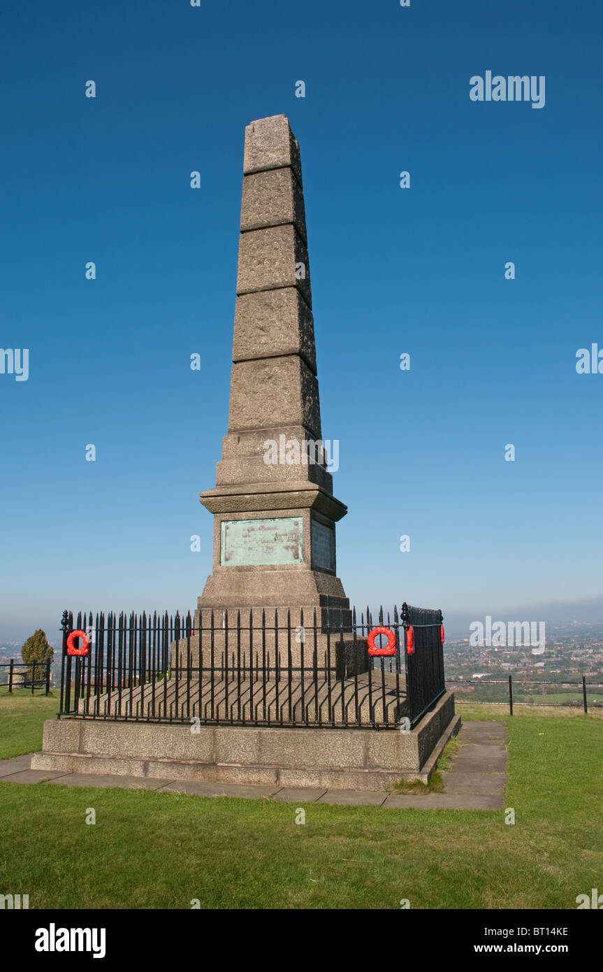 Cenotaph Werneth Low Country Park.Built in tribute to the 710 local men who died in WW1, unveild 25th June 1921. Stock Photo