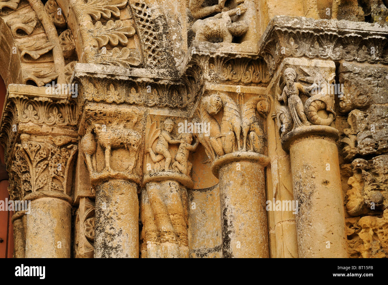 Animal Stone Carvings High Resolution Stock Photography and Images - Alamy
