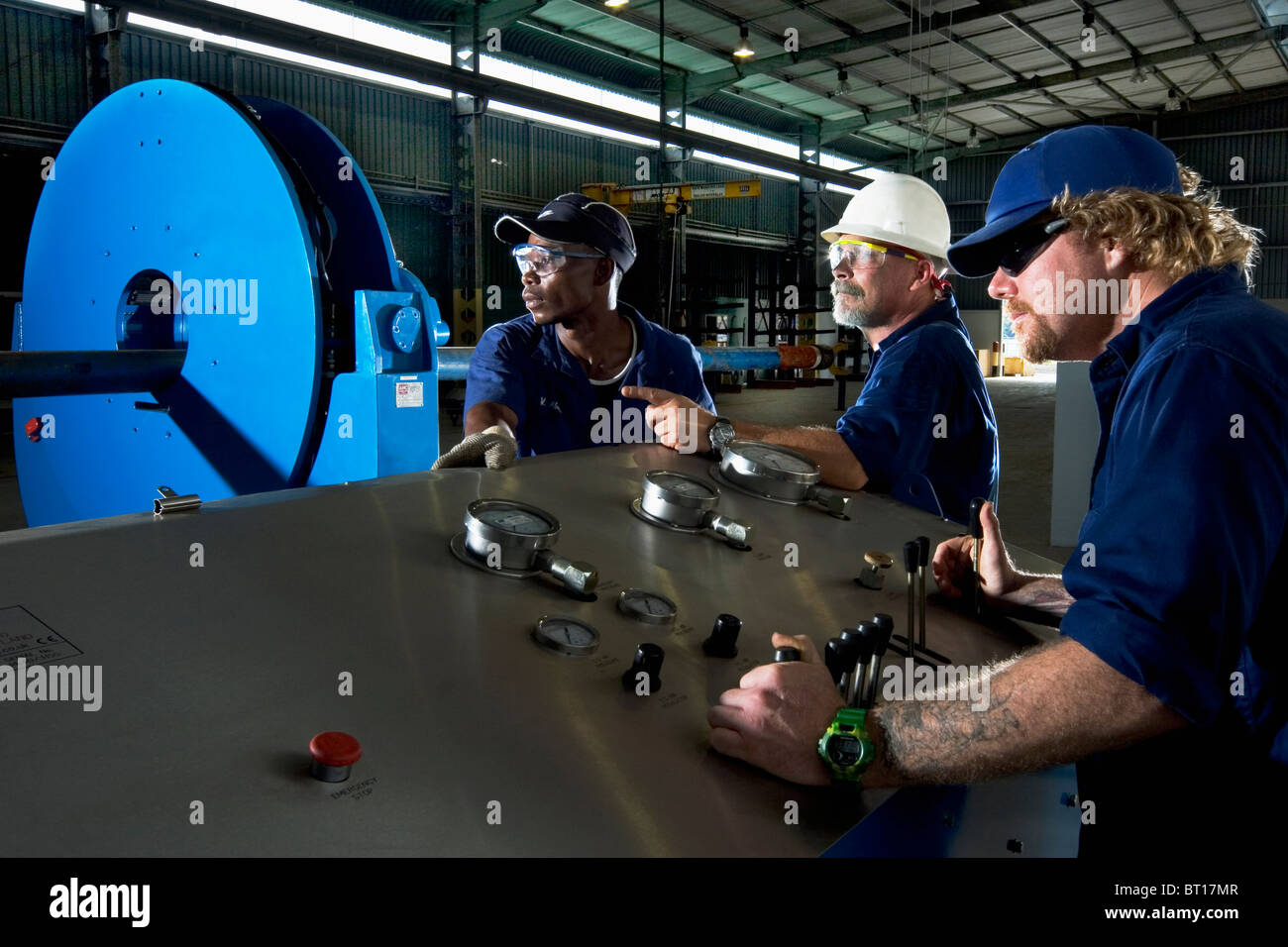 Harbor freight tools hires stock photography and images Alamy