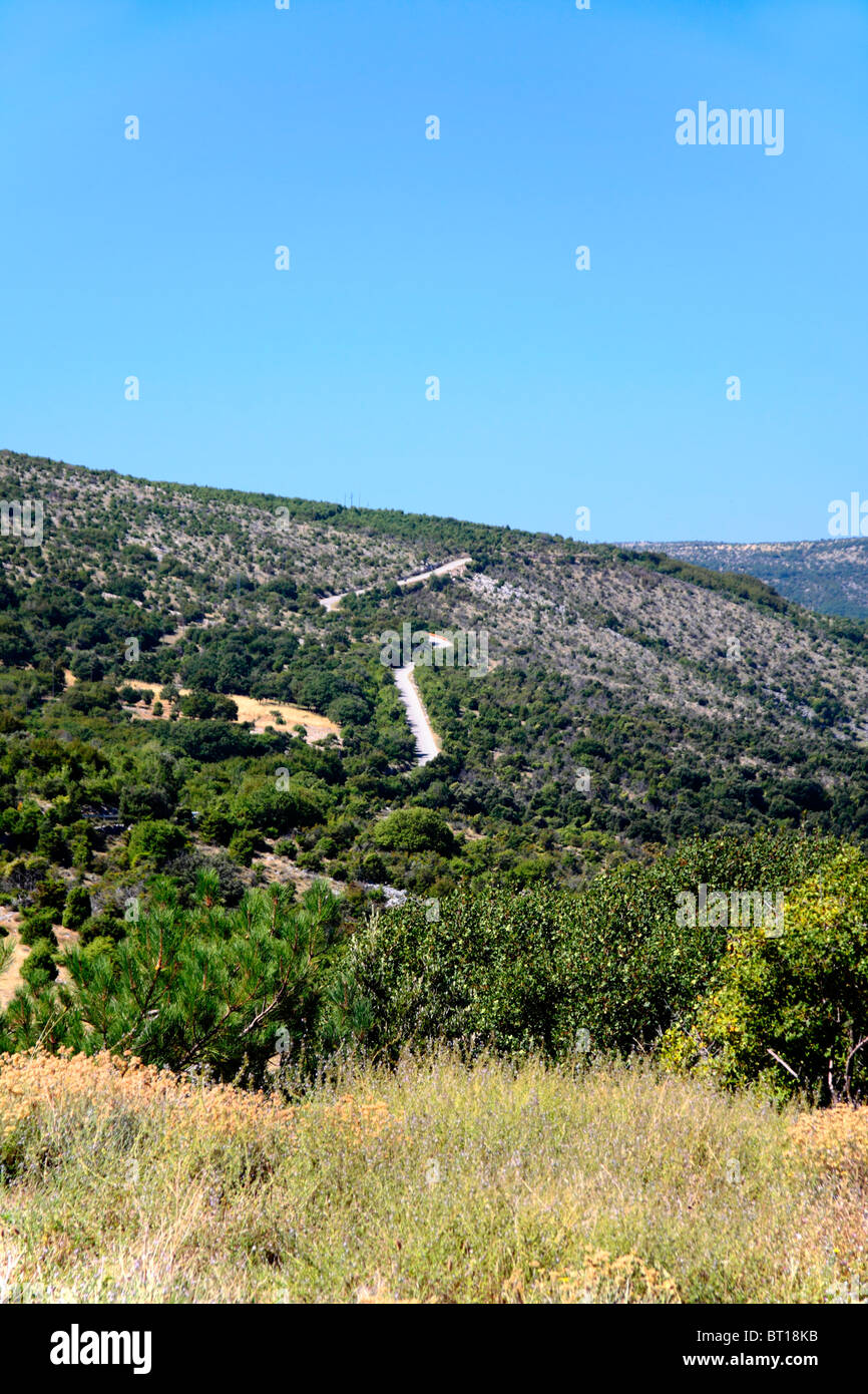 A road on Cres Island, Croatia Stock Photo - Alamy