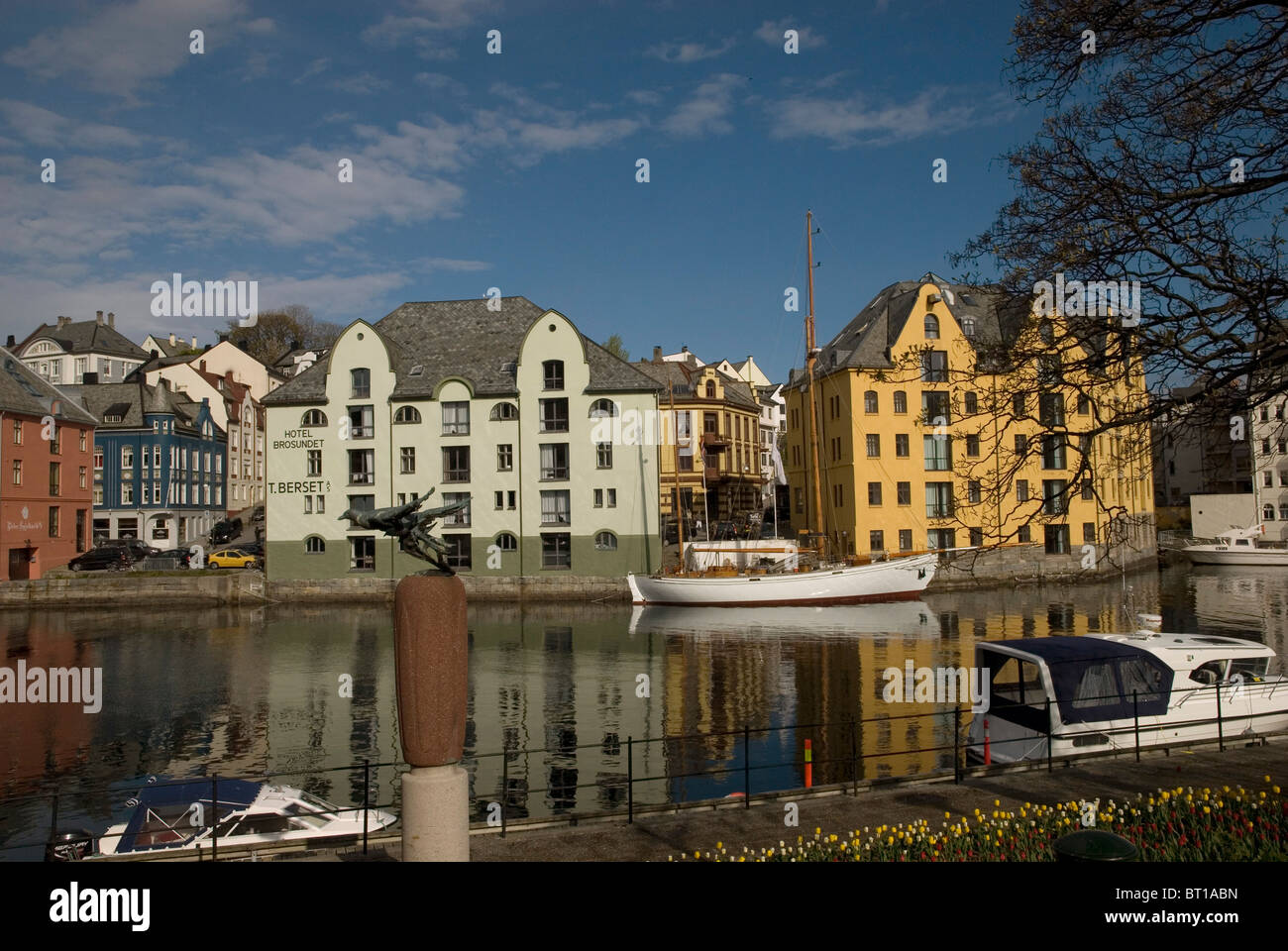 NORWAY VISITOR INFORMATION visual data 4