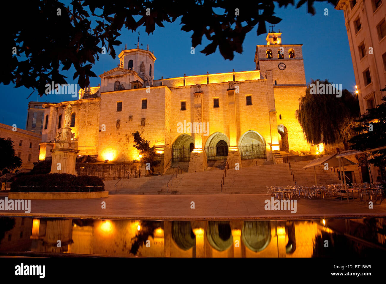 Catedral De Nuestra Se ora De La Asunci n Santander Cantabria Espa a catedral-de-nuestra-se-ora-de-la-asunci-n-santander-cantabria-espa-a