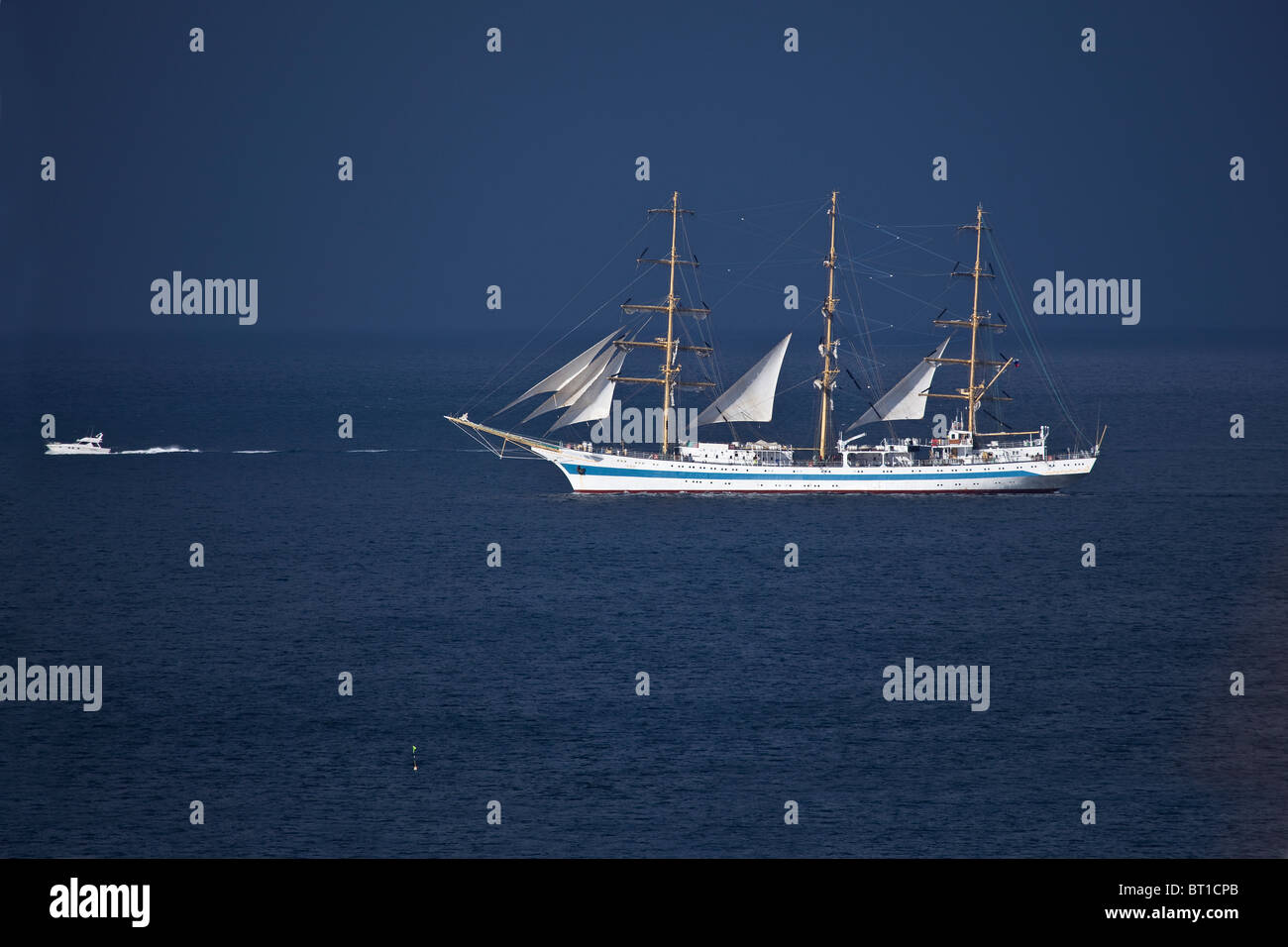 Tall ships race british hi-res stock photography and images - Alamy