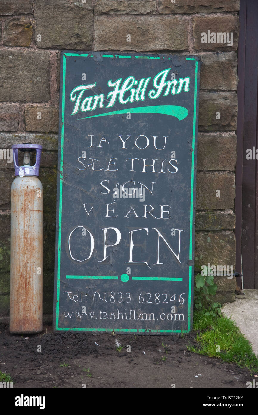 Tan hill inn sign hi-res stock photography and images - Alamy