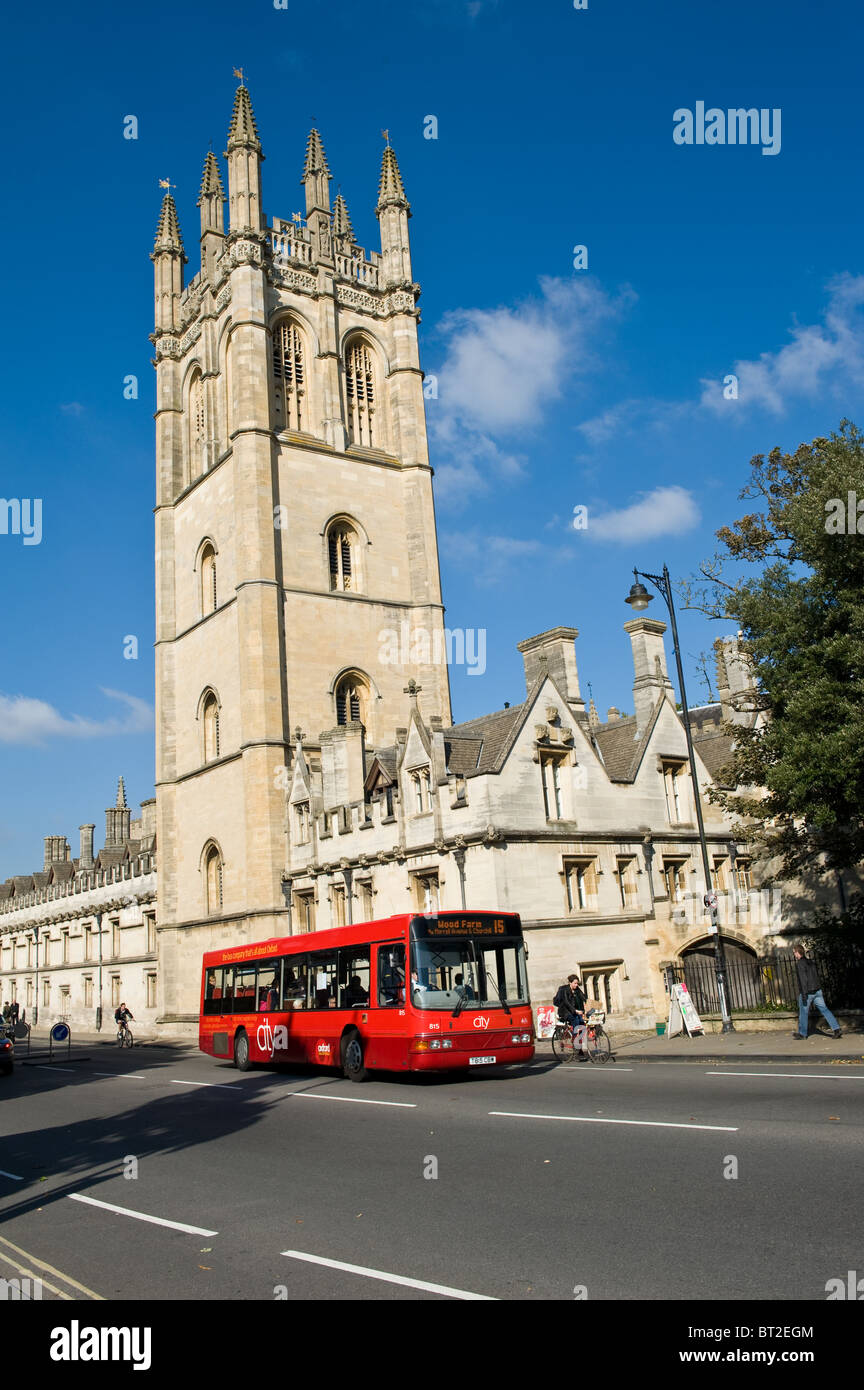 Magdalen College Tower within the historic University City of Oxford Stock Photo