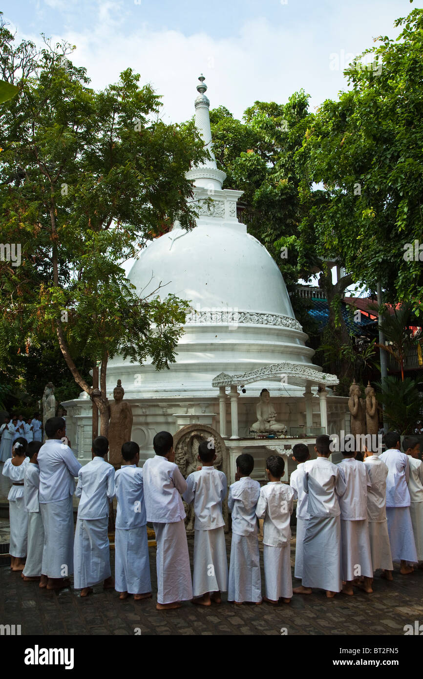 Gangaramaya Temple is situated near Beira Lake  in Colombo. Stock Photo