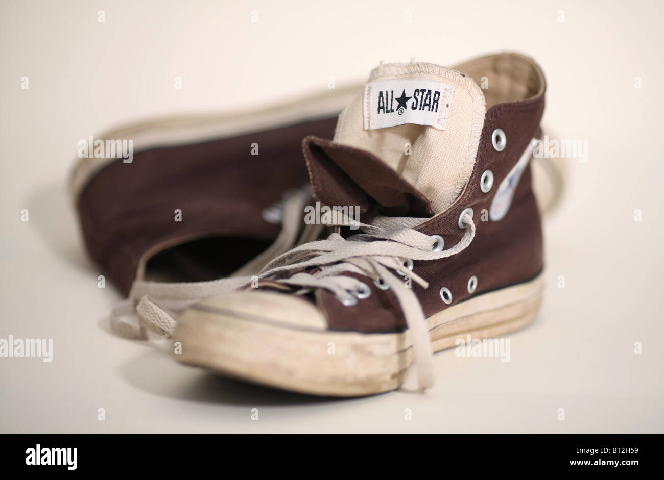 Converse all star 1917 hi-res stock photography and images - Alamy