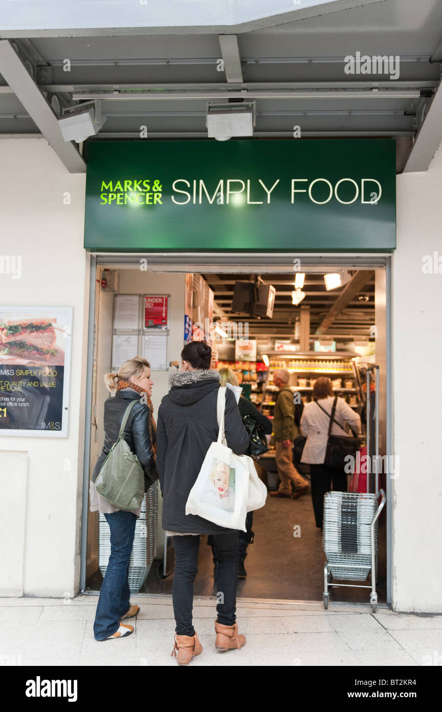 M&S Simply Food store at Waterloo station, London Stock Photo Alamy
