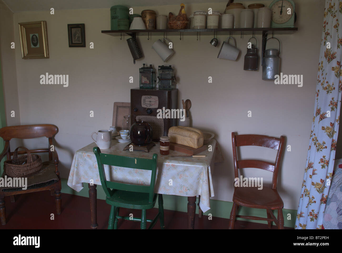1930s Kitchen High Resolution Stock Photography And Images Alamy