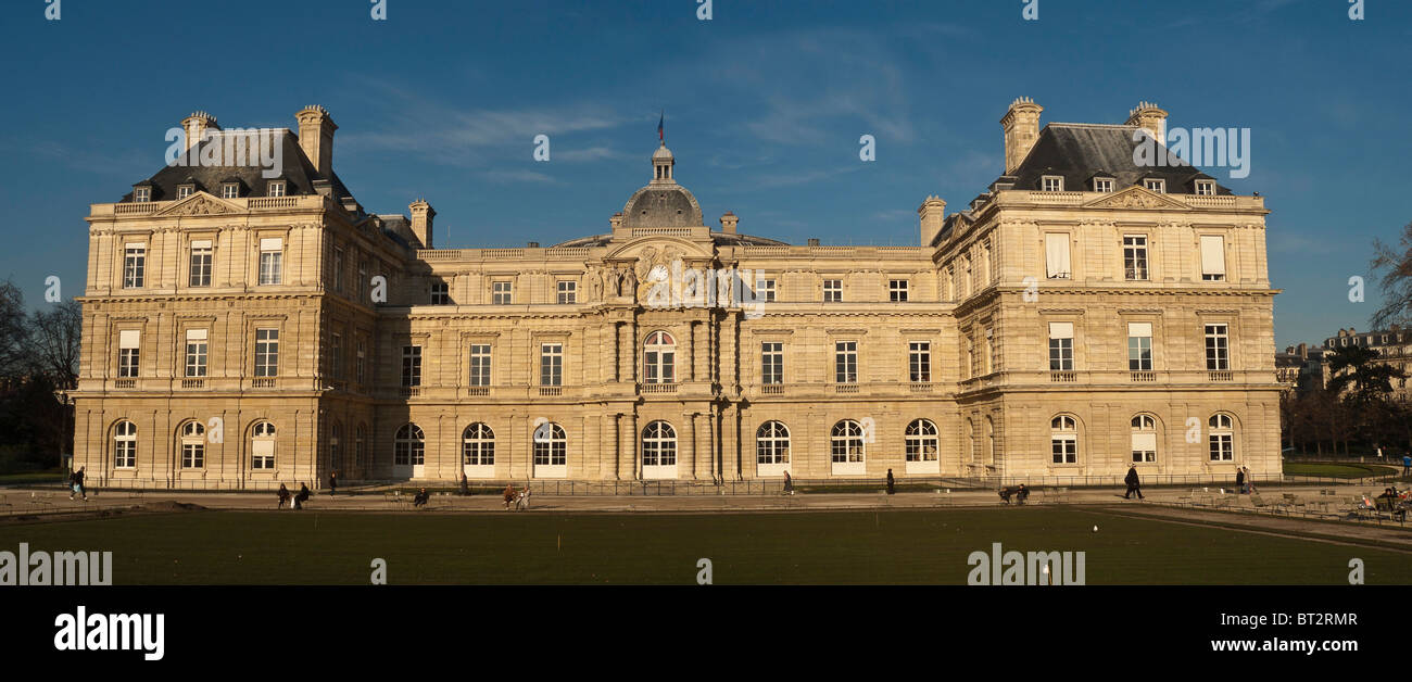 Palais du Luxembourg in Paris build by Salomon de Brosse Stock Photo - Alamy