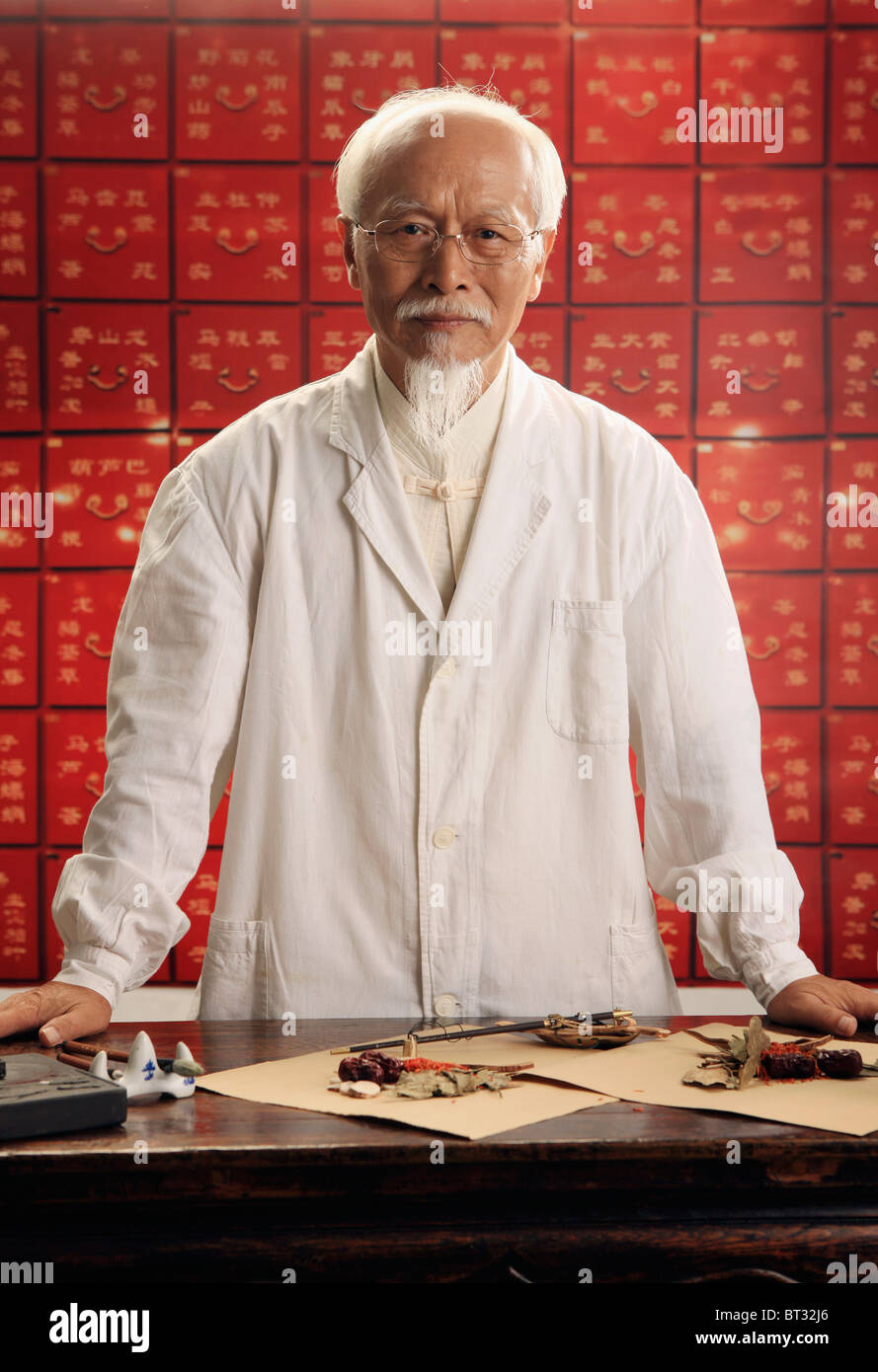 Asian herb doctor hires stock photography and images Alamy