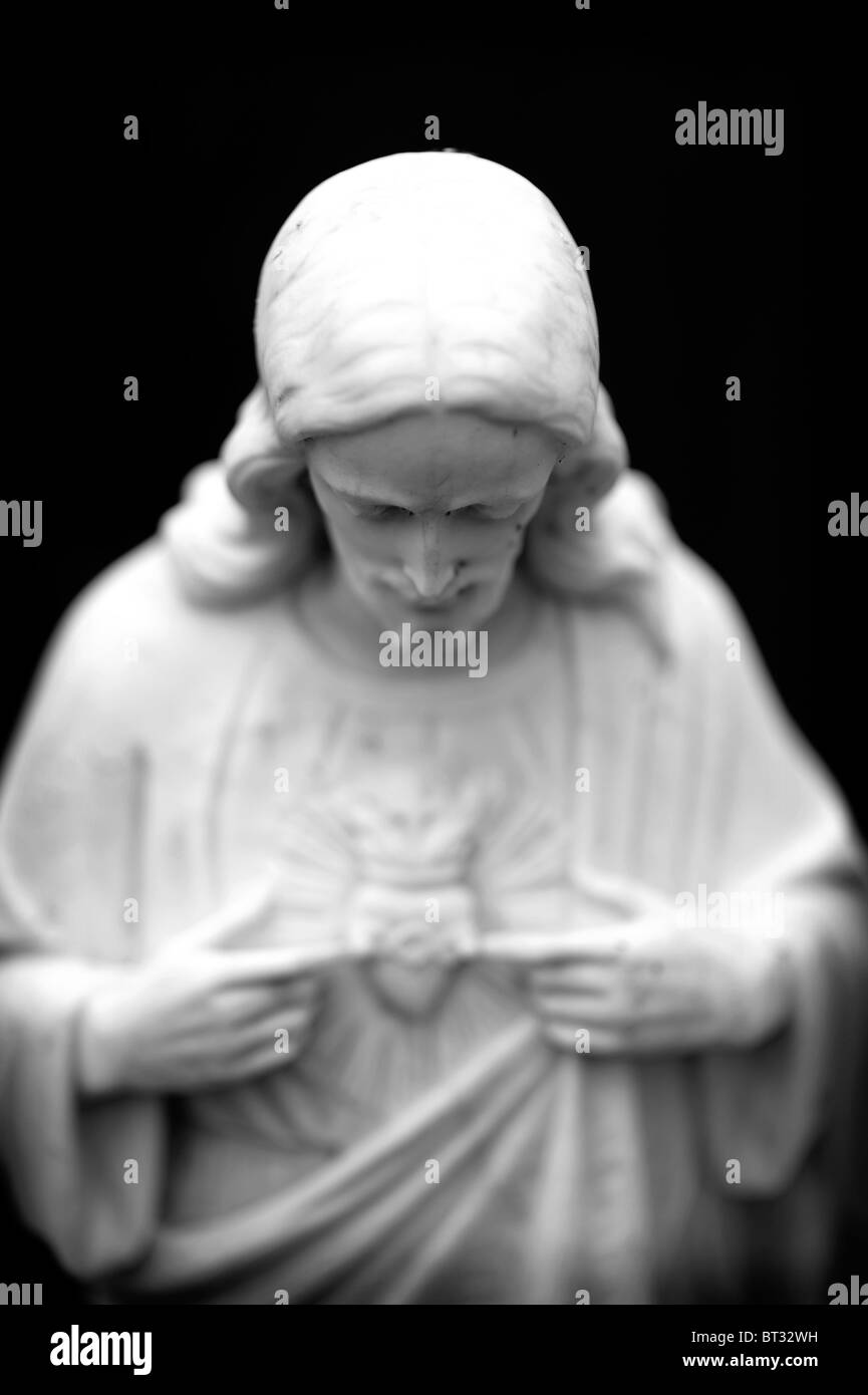 sacred heart jesus christ statue Stock Photo Alamy