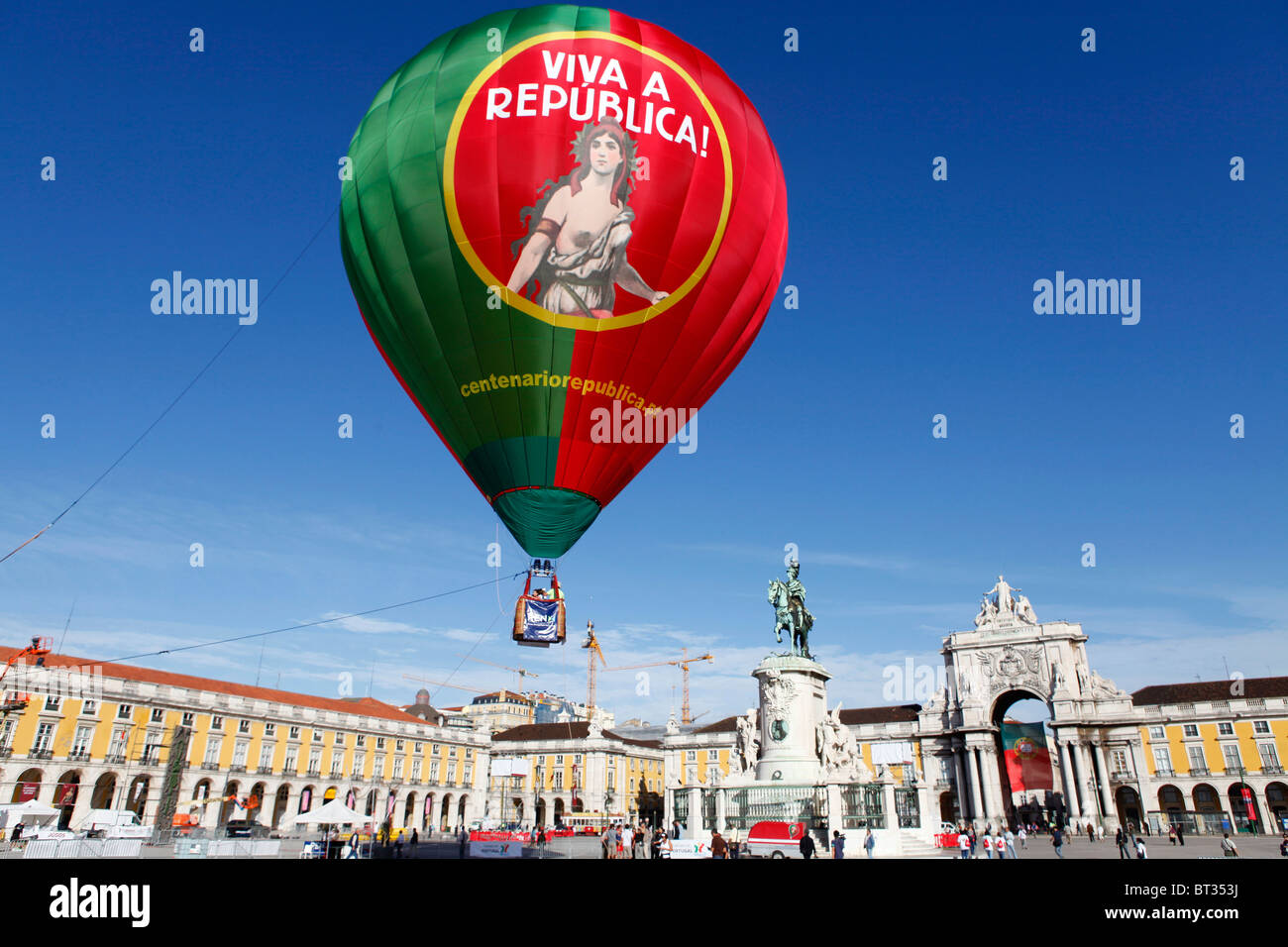 A hot air balloon rises over Praca do Comercio in Lisbon, as part of the  Portuguese Republic's centenary celebrations Stock Photo - Alamy