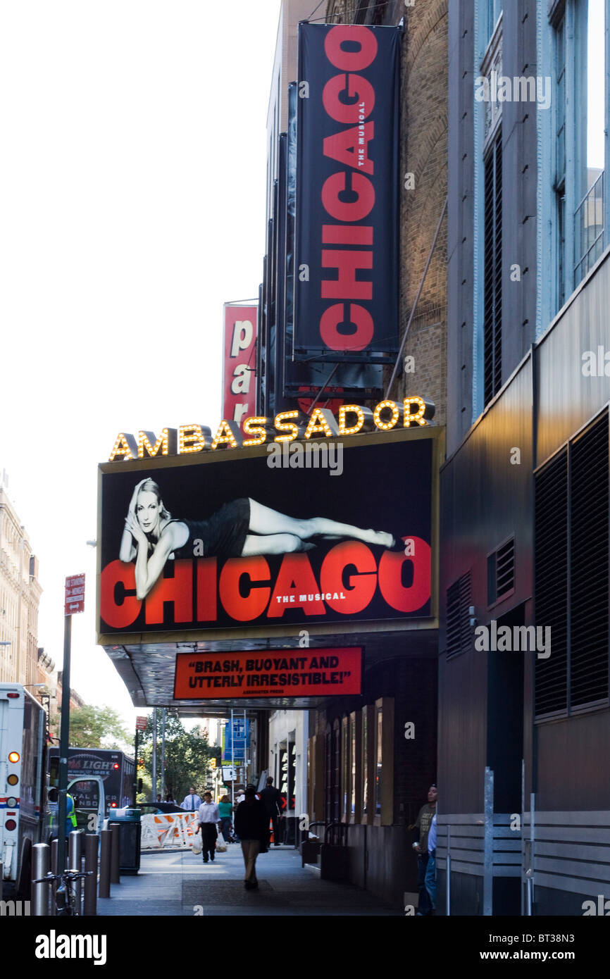 Chicago Broadway Show Stock Photos & Chicago Broadway Show Stock Images