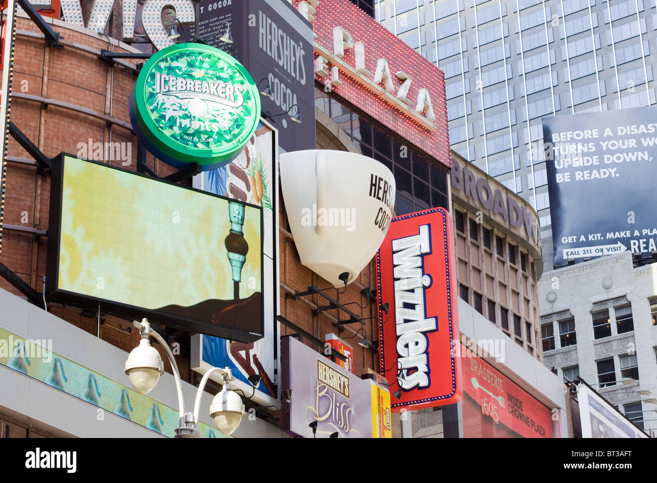 New York Candy Store High Resolution Stock Photography and Images Alamy