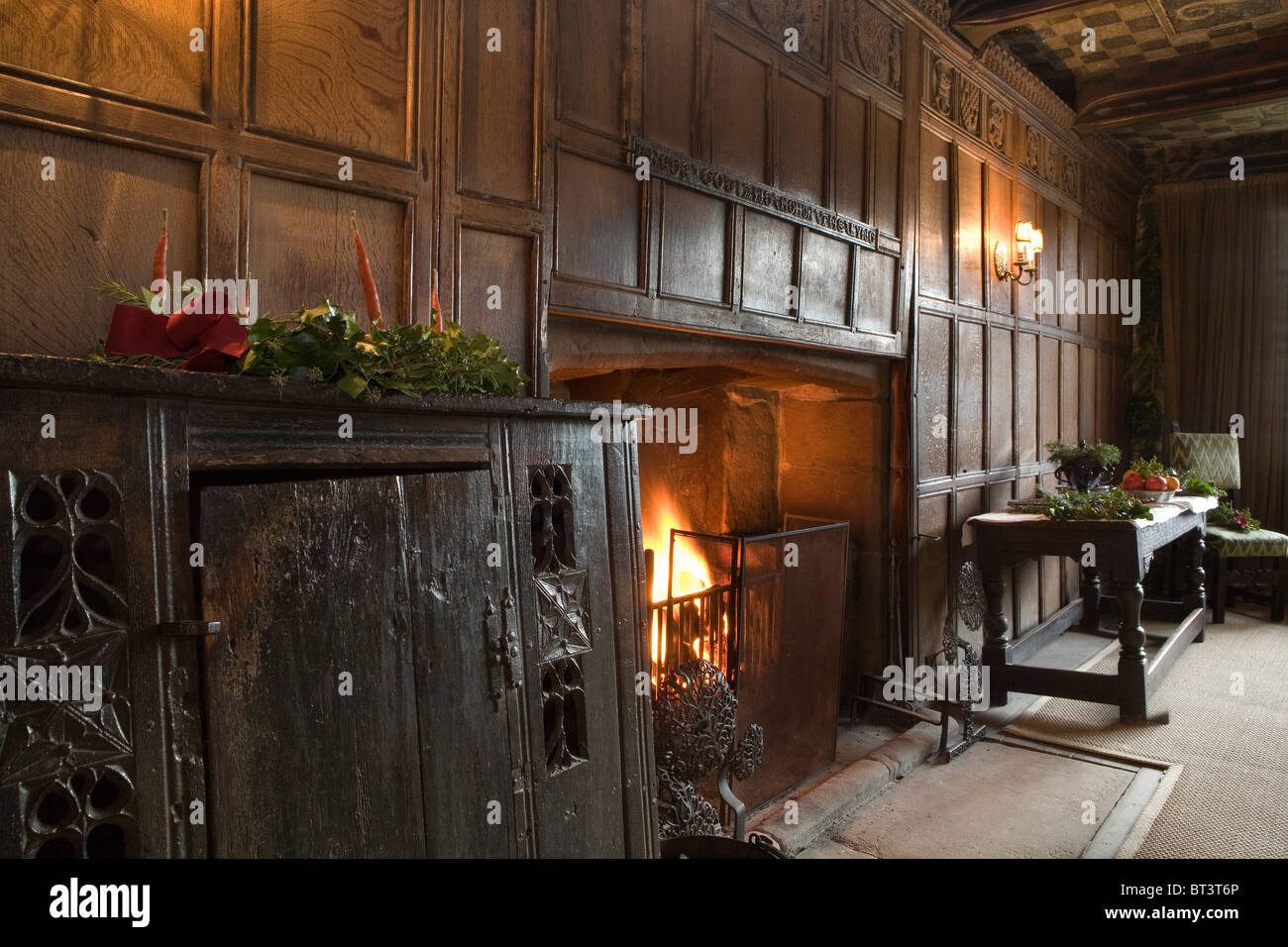 Haddon Hall Oak Panelled Dining Room At Christmas