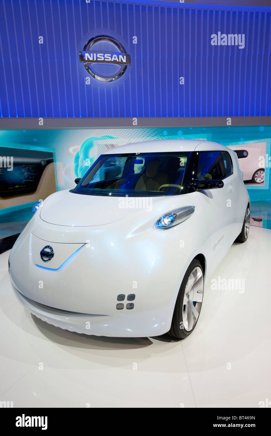Nissan Townpod zero emission electric concept car at Paris Motor Show 2010 Stock Photo