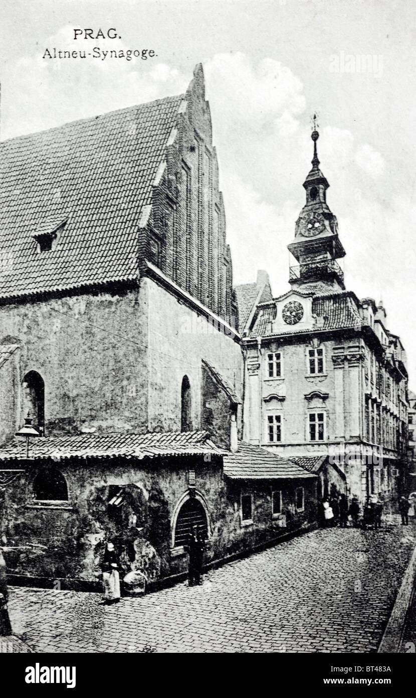 Postcard of he The Old New Synagogue (Staronová synagoga, Altneuschule, Altneusynagoge) in Josefov, Prague. Stock Photo