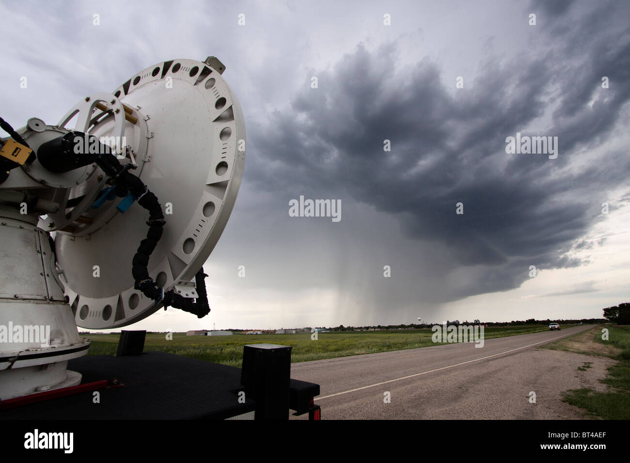 A mobile Doppler Radar truck scans a storm near Pickstown, South Dakota, June 3, 2010 Stock