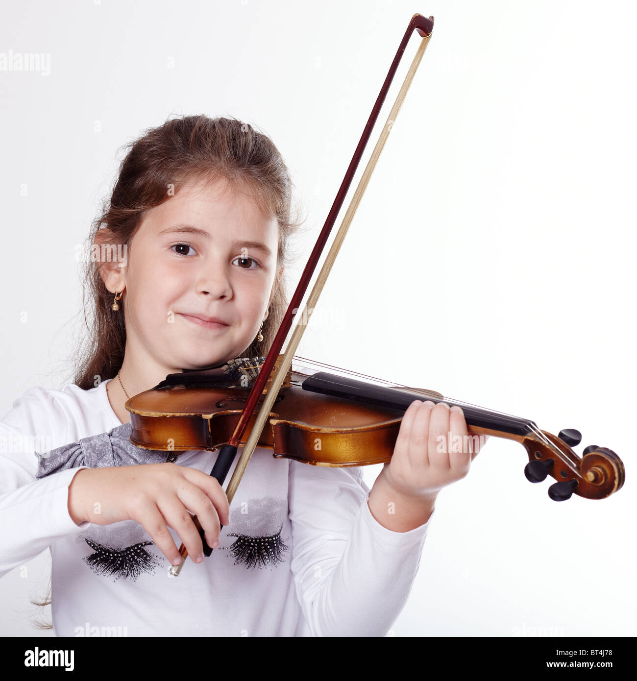 Children violin child musicians hires stock photography and images Alamy