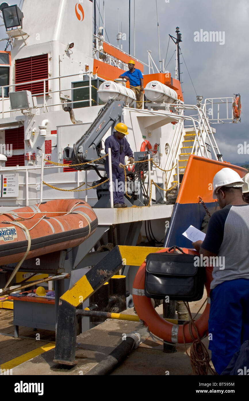 Luba Oil Freeport. Quayside bunkering operations for ships taking on ...