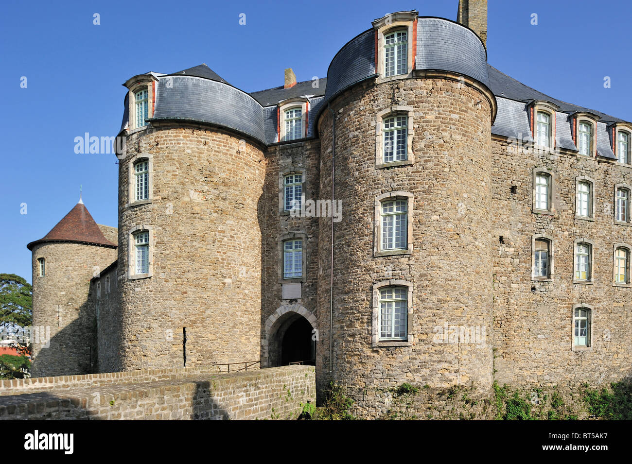 The castle / museum Château de Boulogne-sur-Mer, France Stock Photo - Alamy