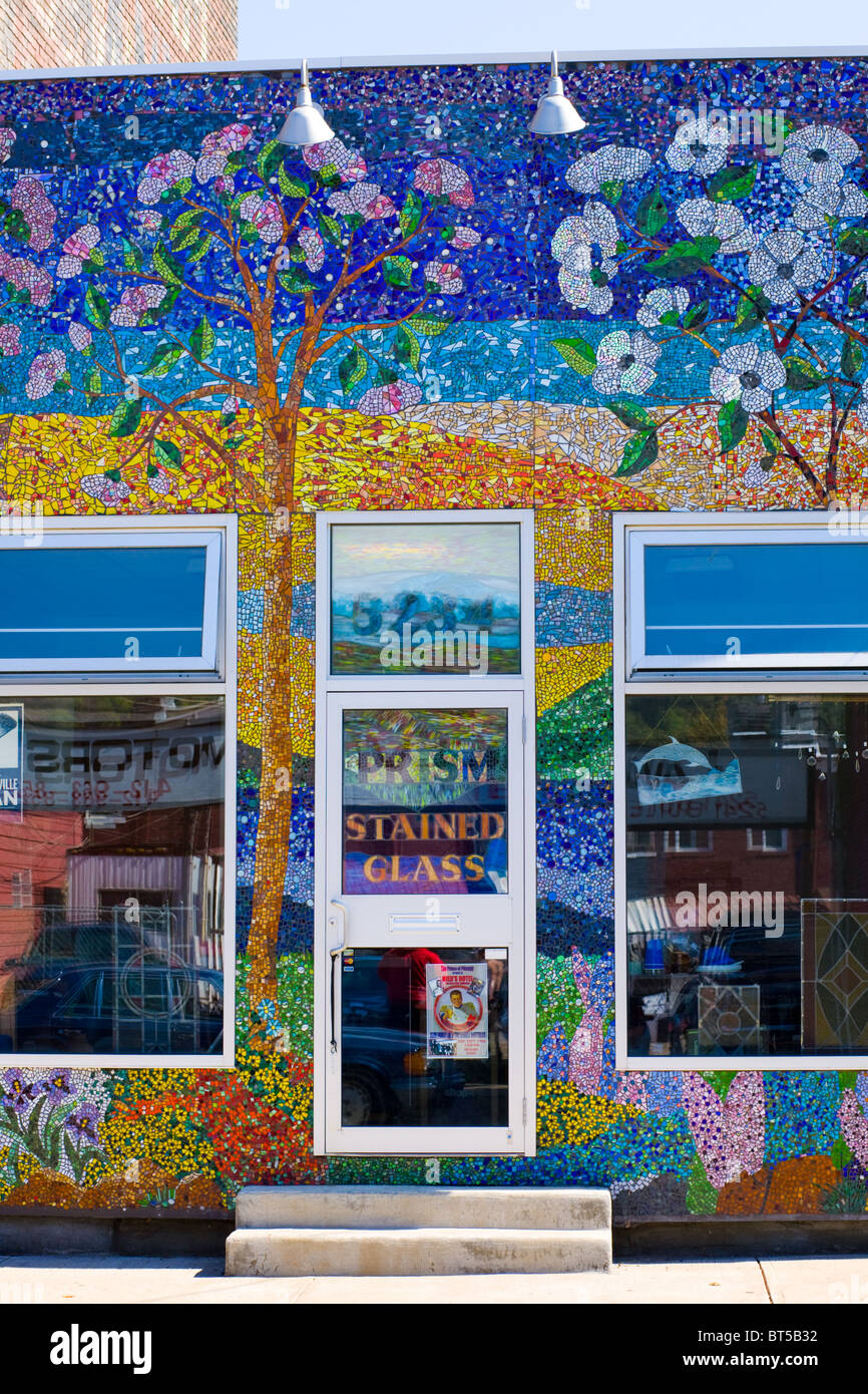 Mosaic covered building of a stained glass maker, Lawrenceville