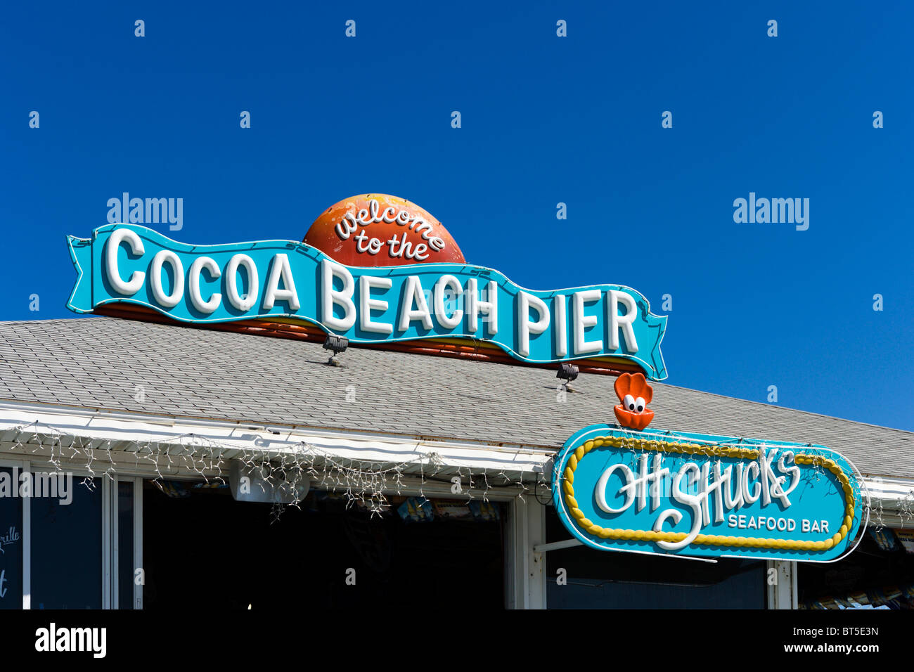 Cocoa Beach Pier and Oh Shucks Seafood Bar, Cocoa Beach, Space Coast, Florida, USA Stock Photo