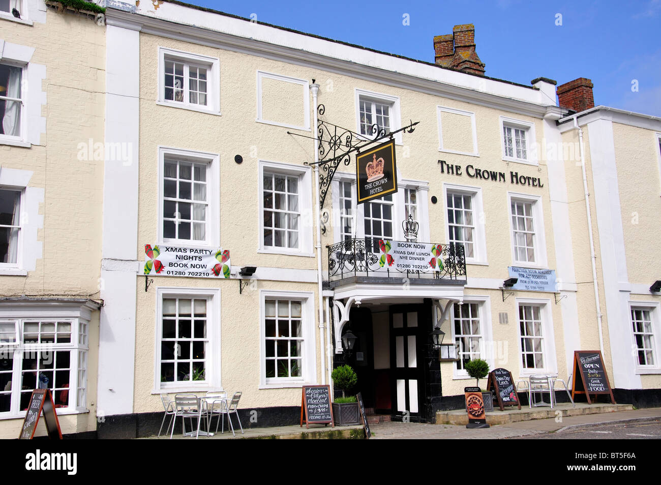 Crown hotel historic market place hires stock photography and images