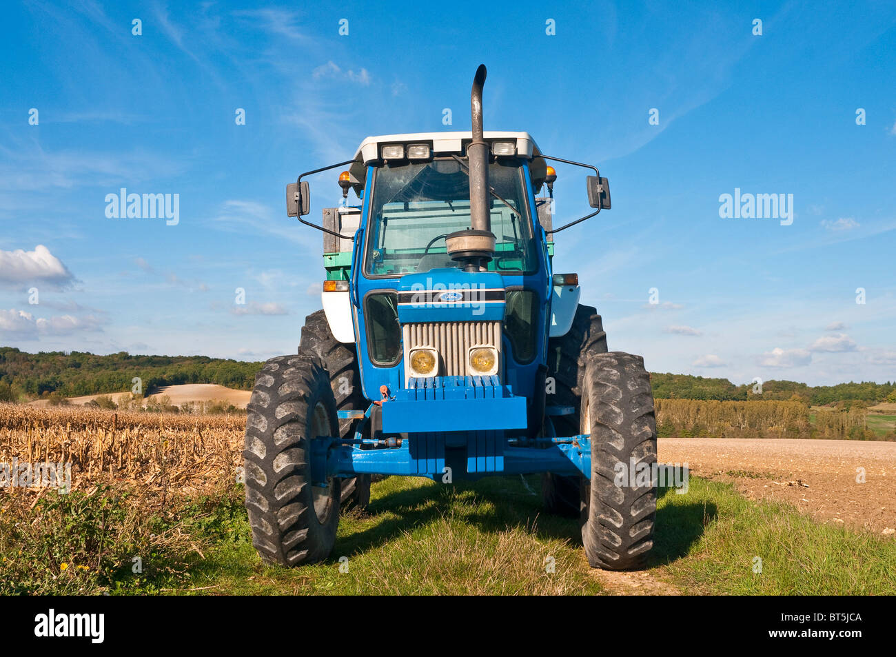 Blue ford tractor hires stock photography and images Alamy