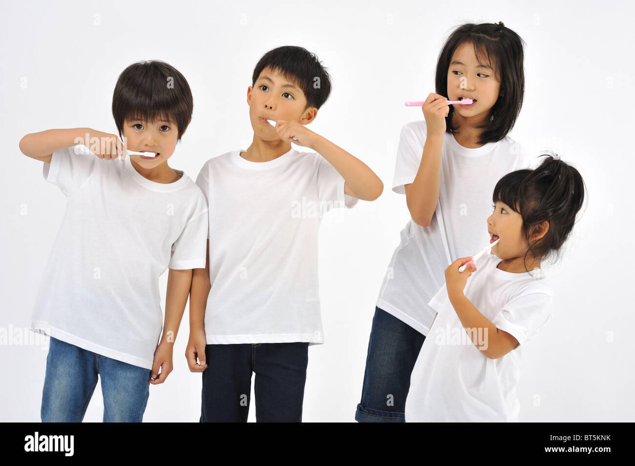 Children brushing teeth Stock Photo - Alamy