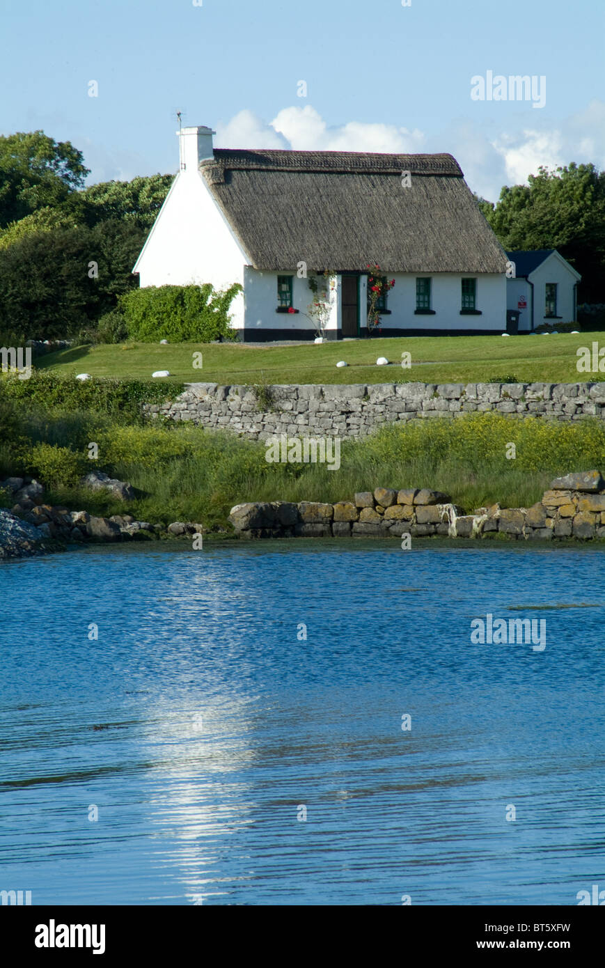 Thatched White Washed Cottage Republic Ireland Holiday Home Rental
