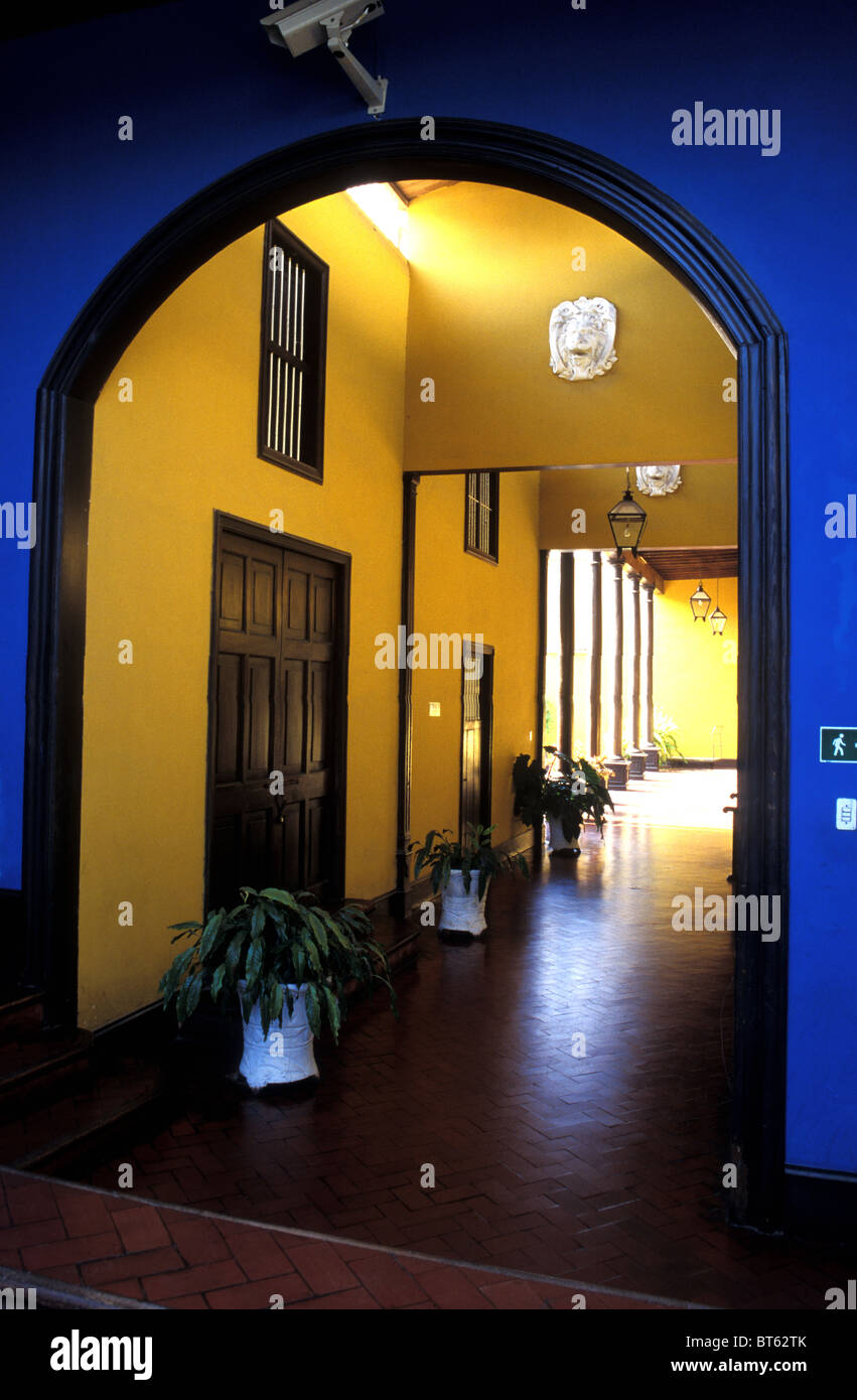 colonial house, plaza de armas, trujillo, peru Stock Photo Alamy