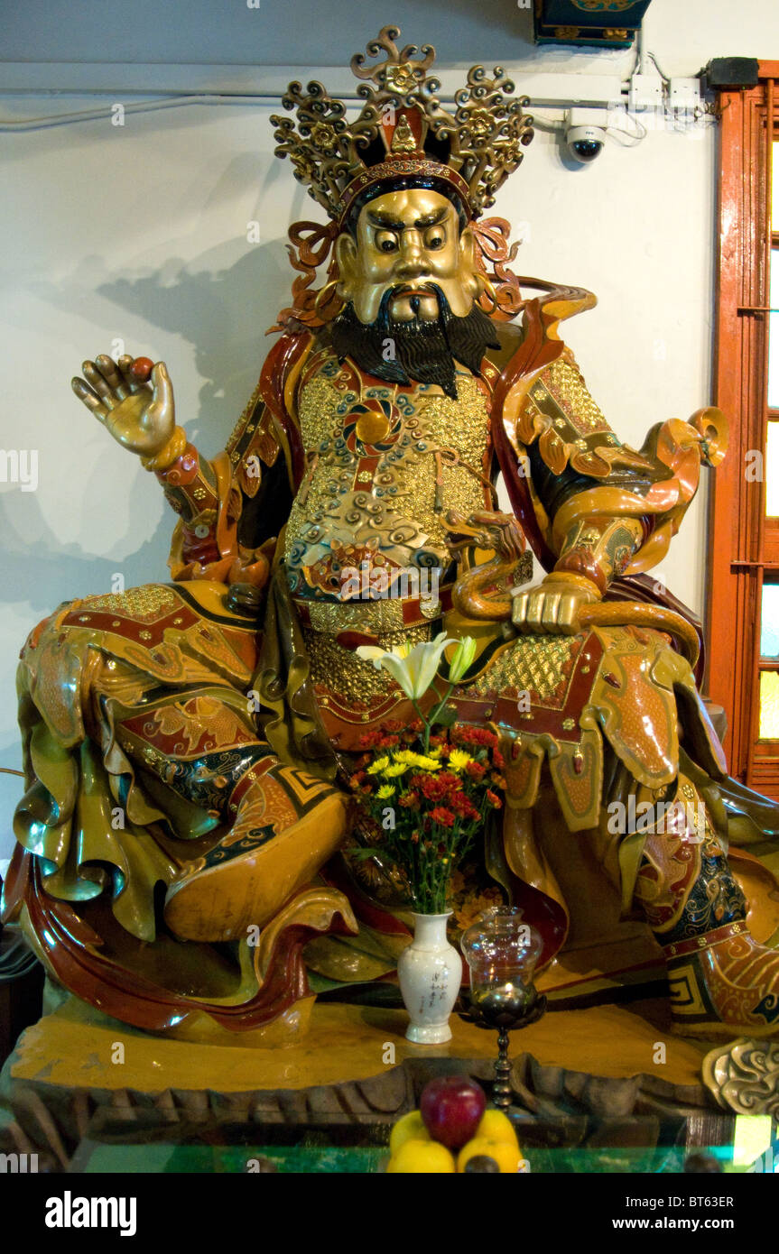 tian tan temple hongkong spirit god ceramic clay pottery glazed Stock