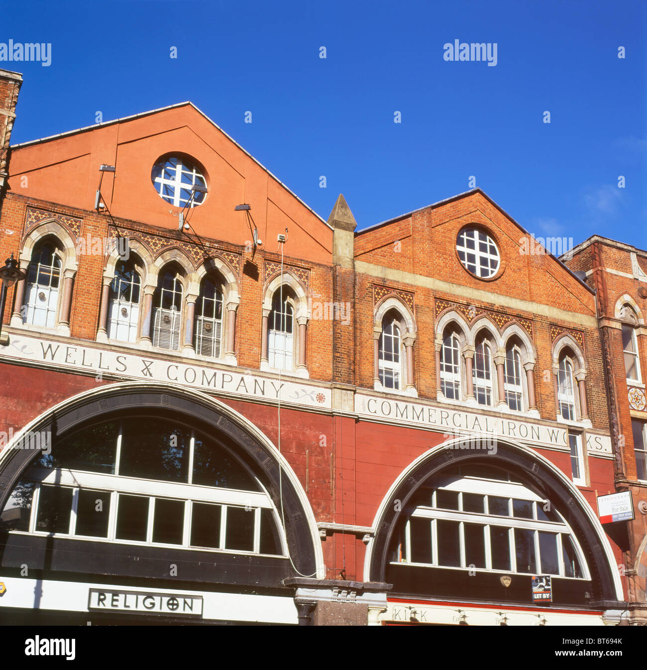 Wells and Company Commercial Ironworks (Iron Works) factory urban loft building property to let in Shoreditch East London, Britain UK KATHY DEWITT Stock Photo