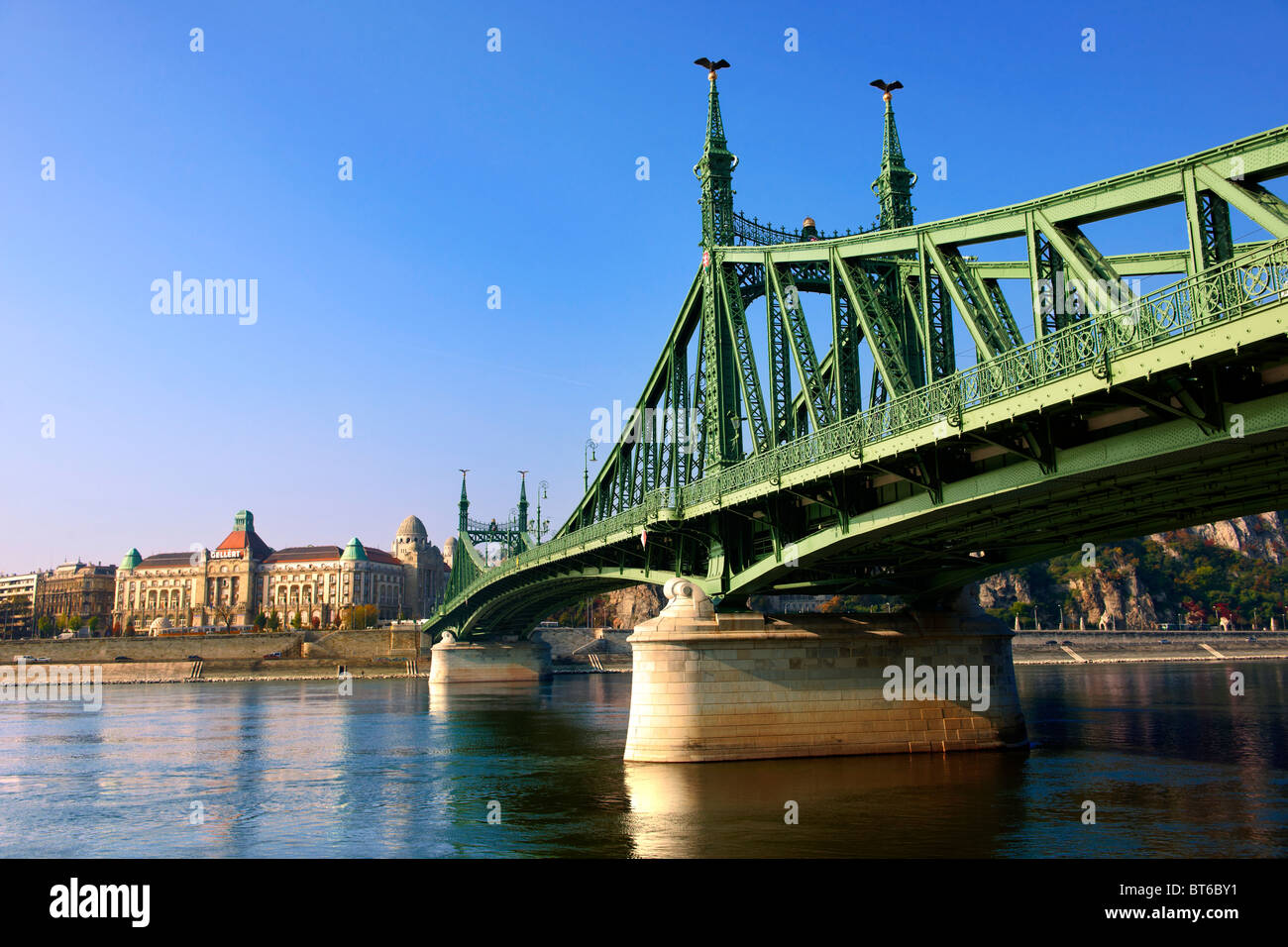 Liberty or Freedom Bridge (Szabadság híd,) looking towards the Hotel Gellert. Budapest, Hungary Stock Photo