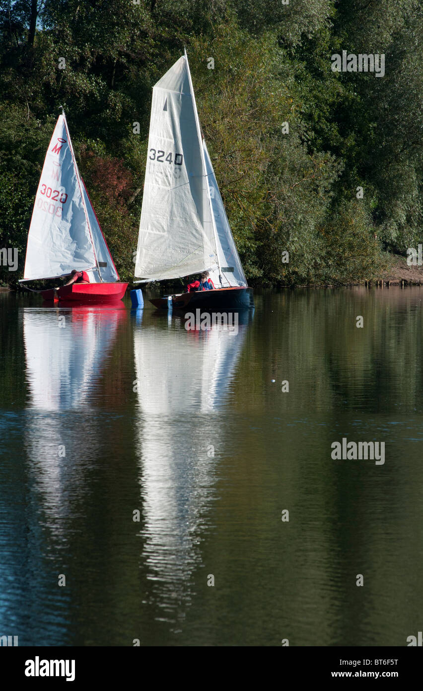 Sailing on the Arrow valley lake country park, Redditch, Worcestershire, West Midlands, England, UK Stock Photo
