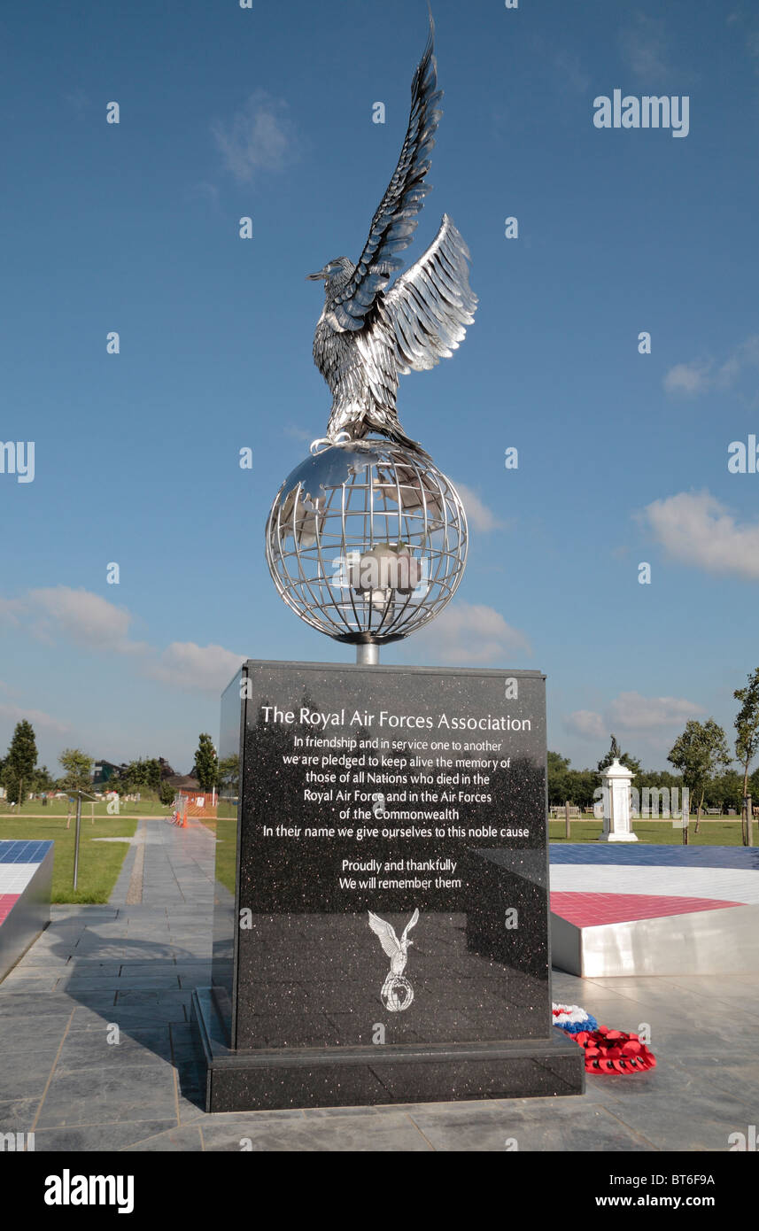The central sculpture in the Air Forces Association Remembrance Garden,National Memorial Arboretum, Alrewas, UK. Stock Photo