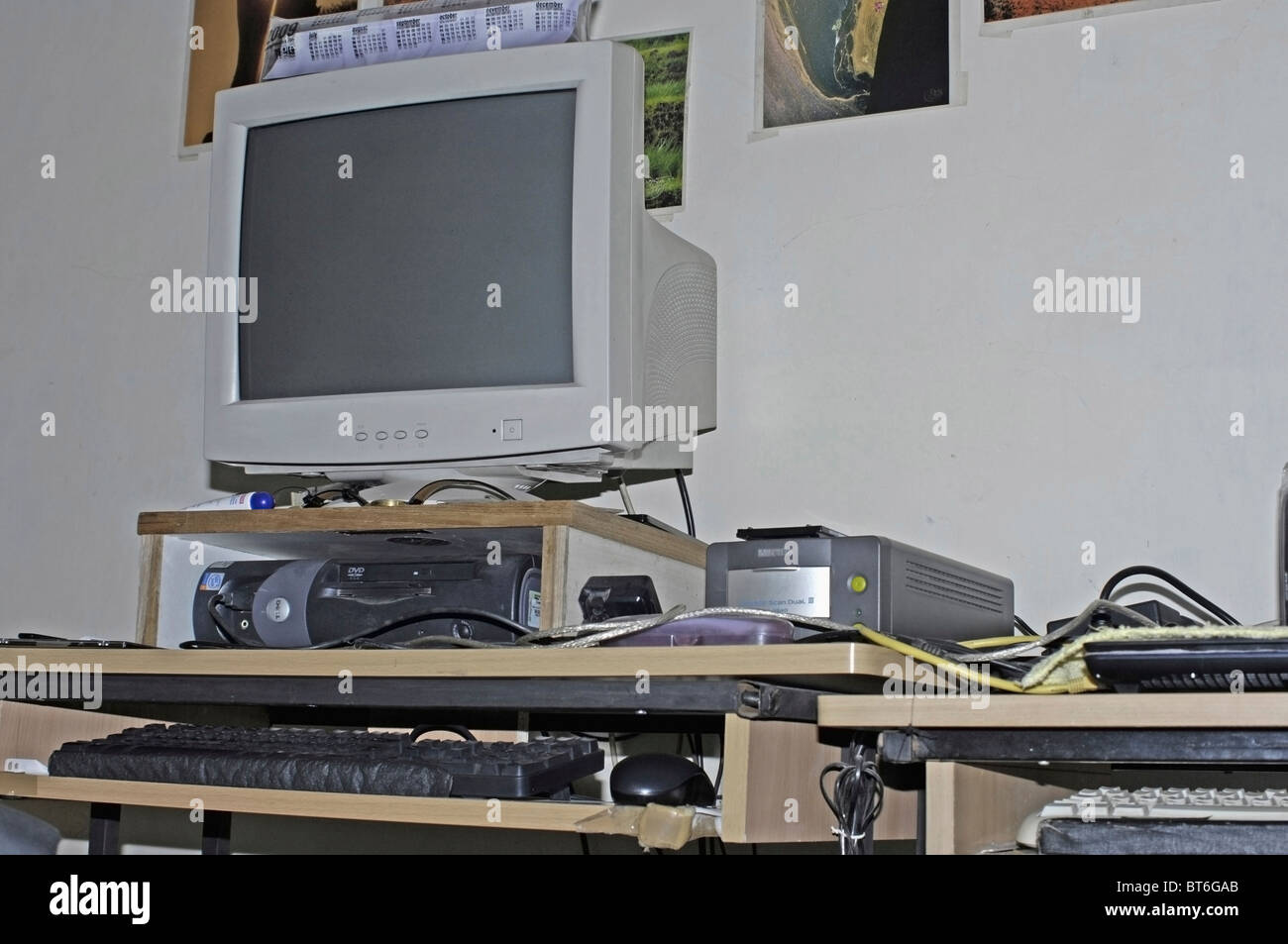 Computer on Table, Computer, Table, Desktop, Technology, Web, Machine ...