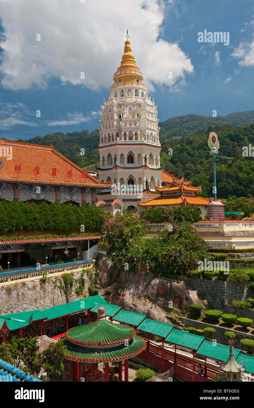 The Pagoda of 10,000 Buddhas in the Kek Lok Si Temple Complex in Penang, Malaysia Stock Photo