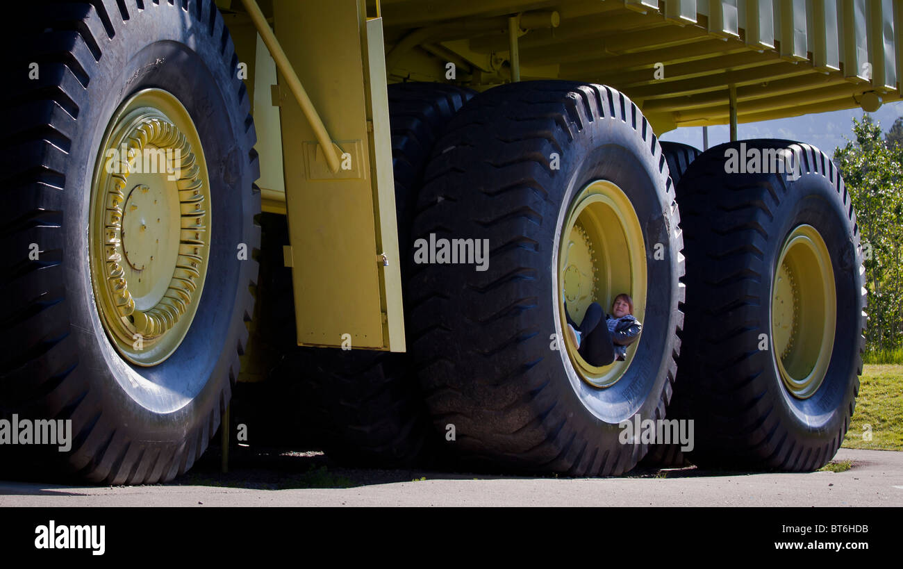 Giant truck wheel hires stock photography and images Alamy