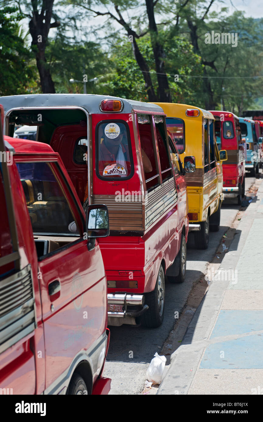 Auto rickshaw beach hi-res stock photography and images - Alamy