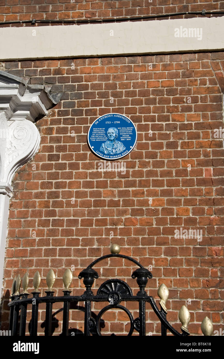 Blue plaque for Anthony Addington, physician to King George the Third, the 'Mad King'. Stock Photo