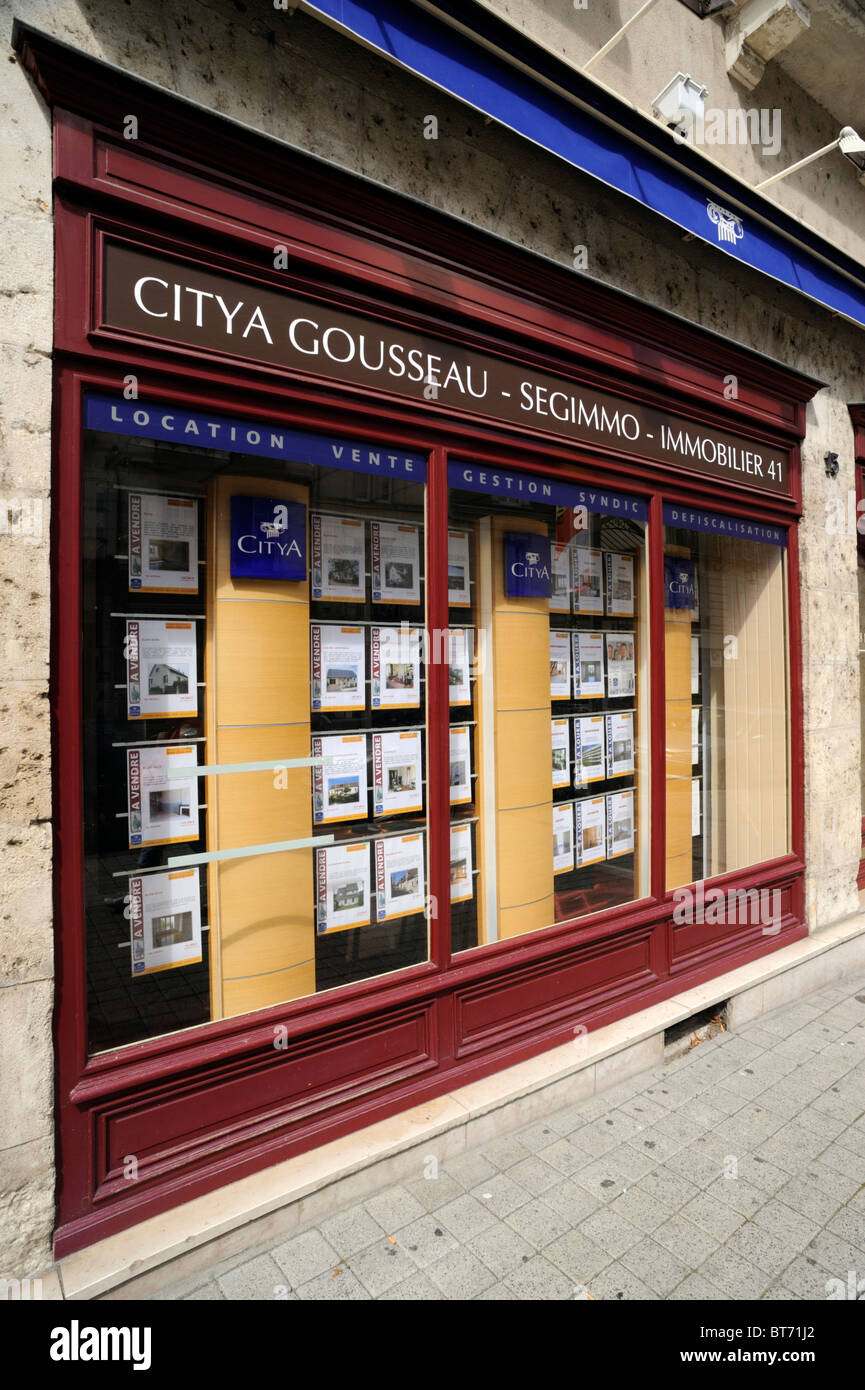 Real estate in france hires stock photography and images Alamy
