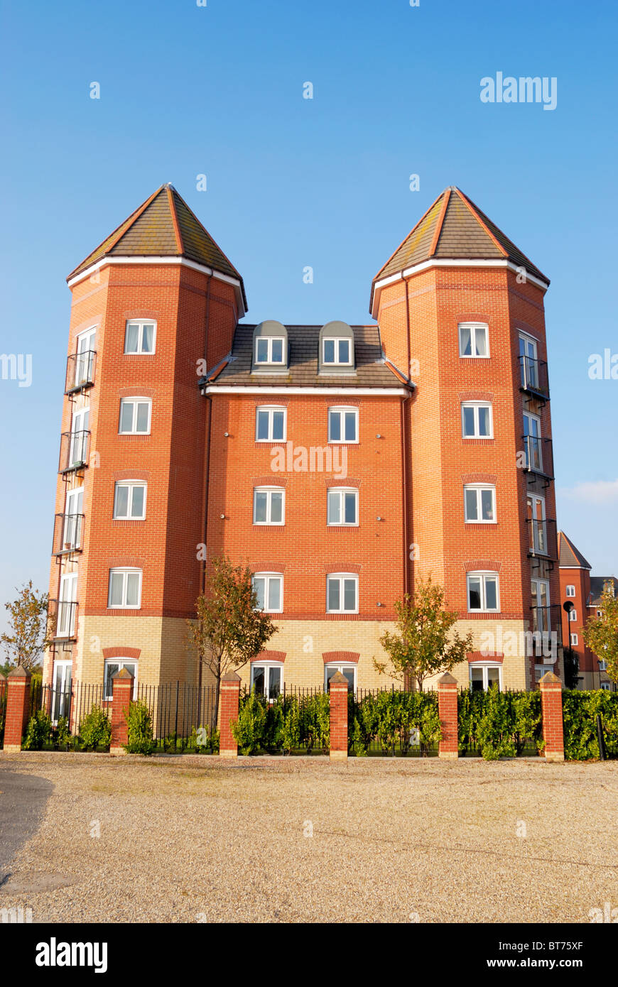 Modern Houses and apartments in the redeveloped Coburg Docks in Liverpool which is encompasses Liverpool Marina. Stock Photo