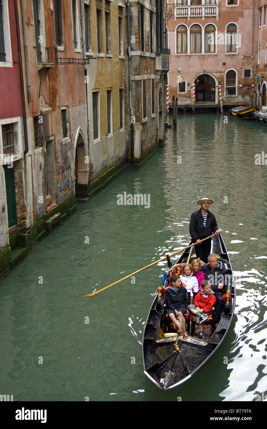 Gondola sightseeing hi-res stock photography and images - Alamy