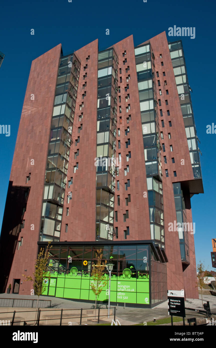 Islingon Wharf award winning development on the banks of the Ashton Canal,Manchester.Designed by Broadway Malyan. Stock Photo
