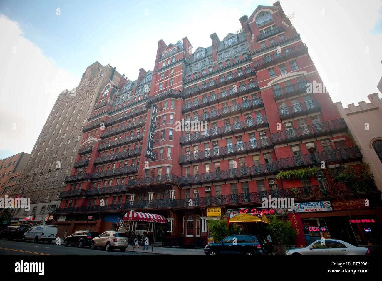 Chelsea hotel new york hi-res stock photography and images - Alamy