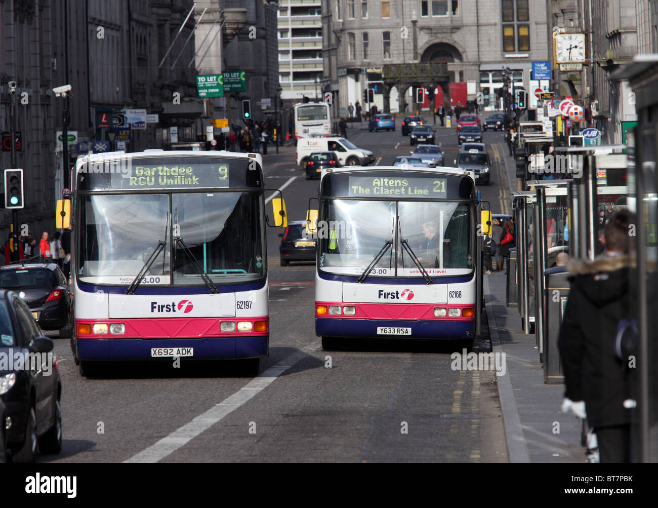 Queue of buses hires stock photography and images Alamy