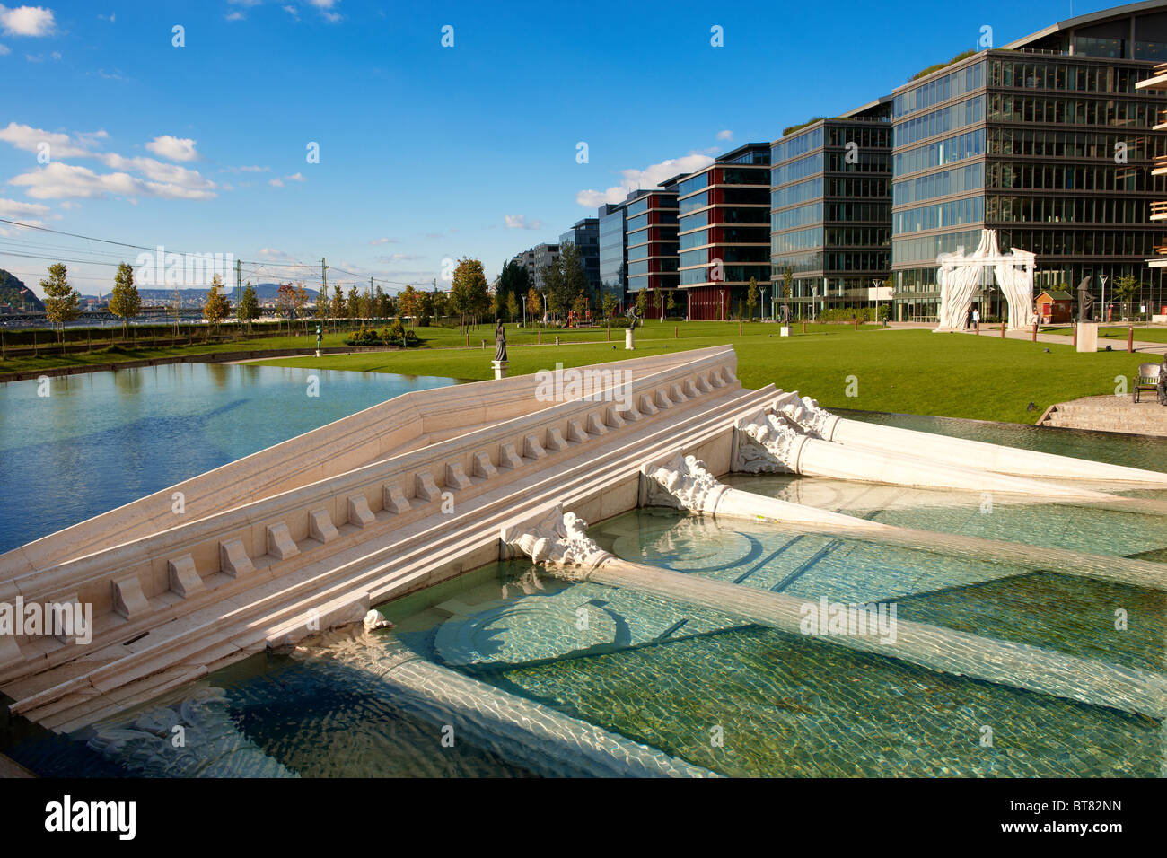 Vodafone & Morgan Stanley headquarters in the Buisness park next to the National Theatre, Lachner Odon Fasor, Budapest, Hungary Stock Photo